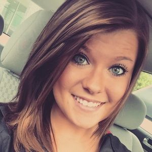 Meet your Posher, Marissa